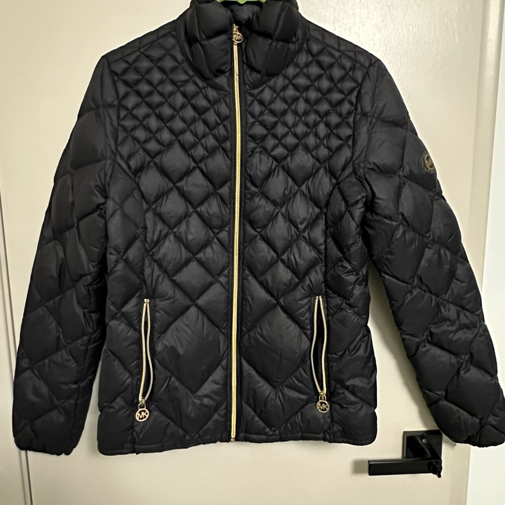 Michael Kors lightweight quilted down jacket gold logo zipper | MEDIUM | BLACK